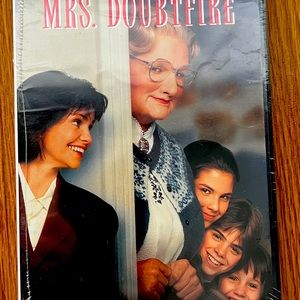 DVD collection: Mrs. Doubtfire, (sealed!!!!)